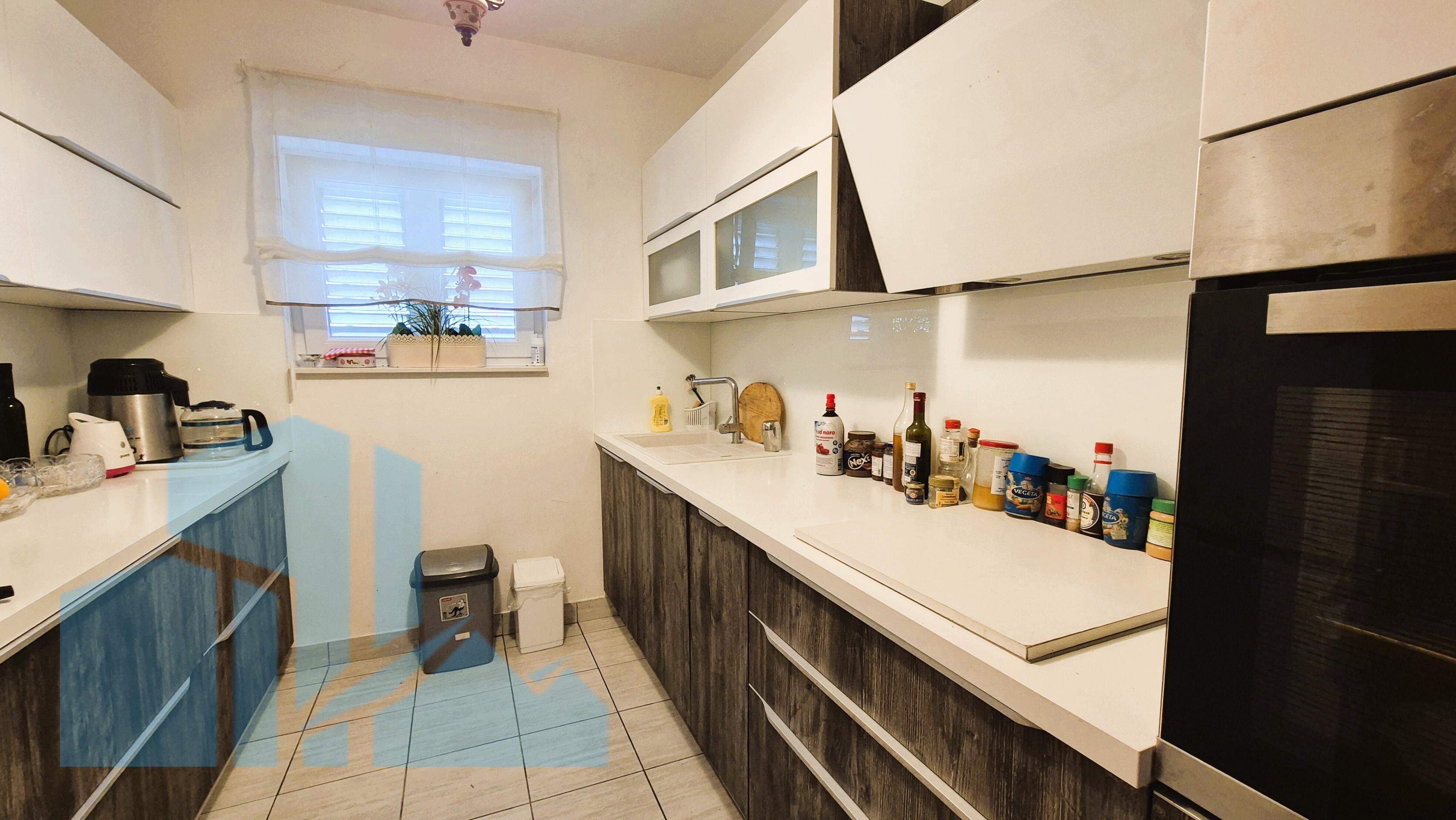 Apartmanska kuća u Bilicama s uhodanim turističkim najmom