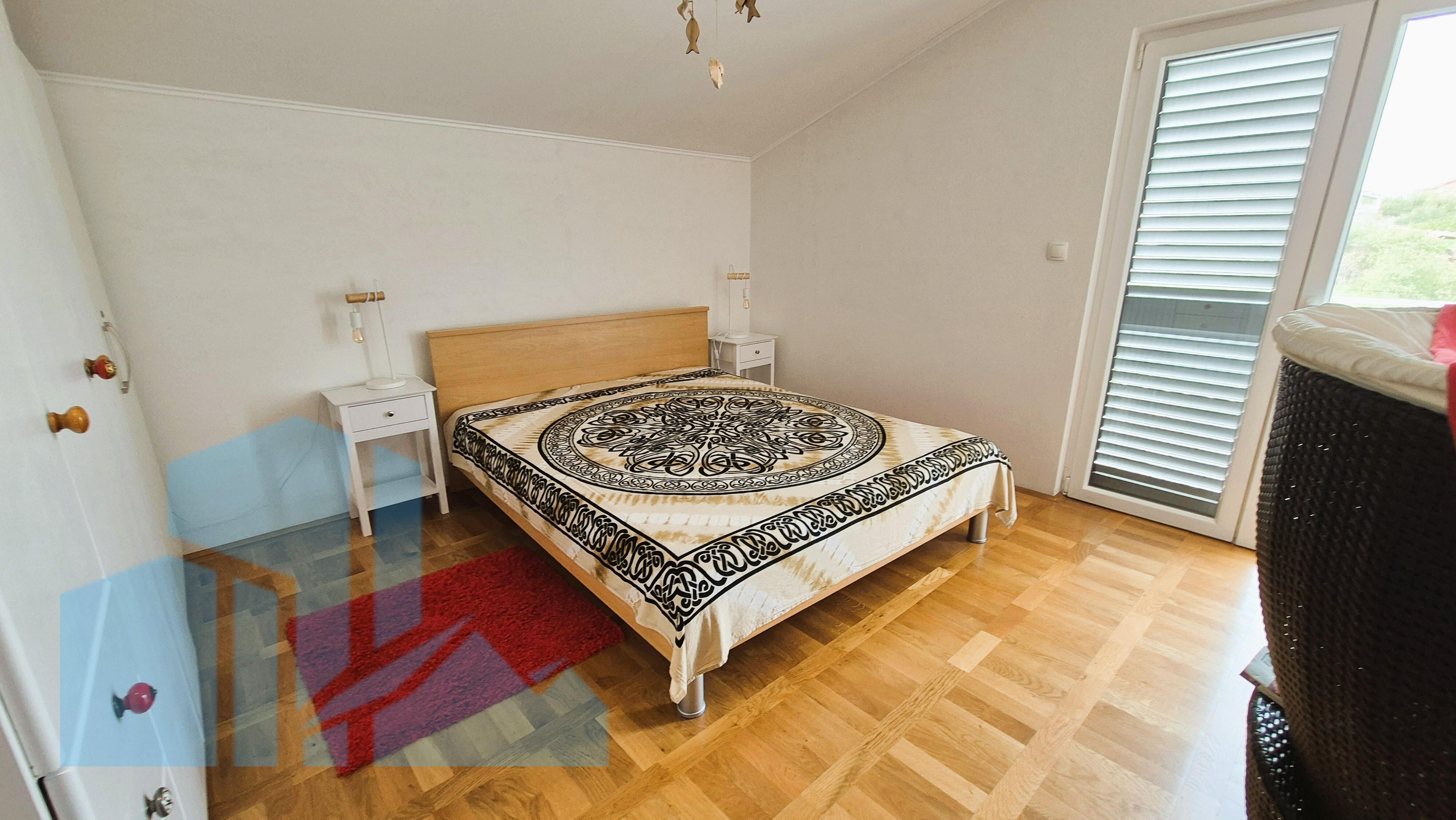 Apartmanska kuća u Bilicama s uhodanim turističkim najmom