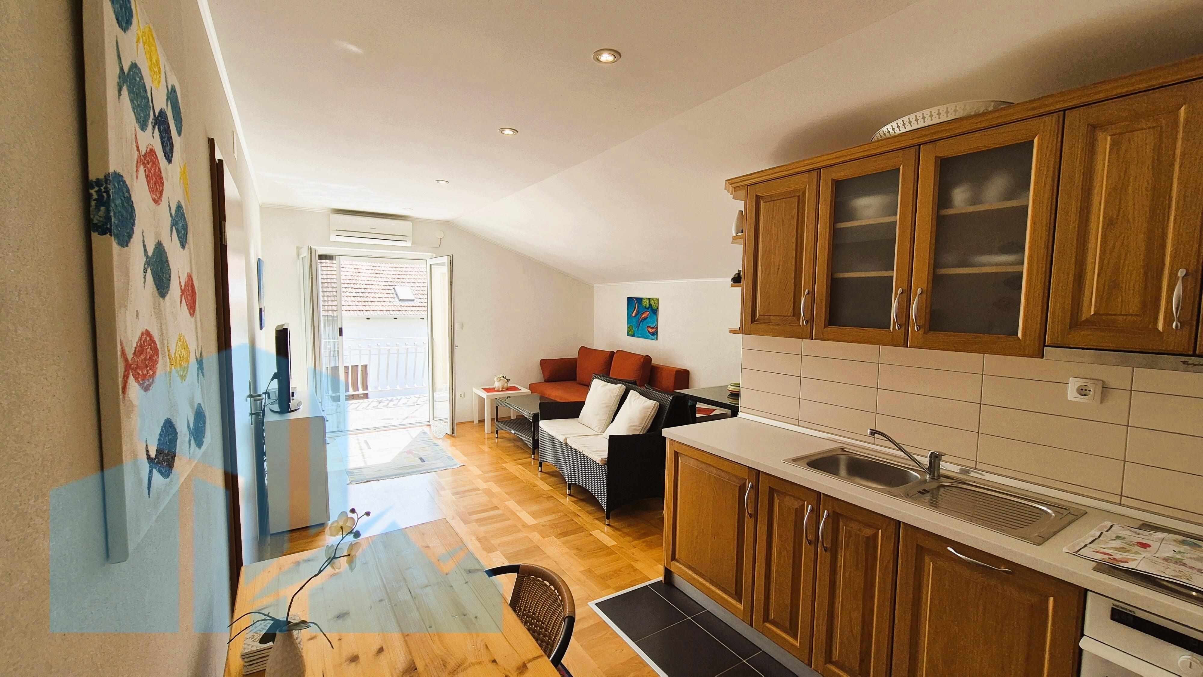 Apartmanska kuća u Bilicama s uhodanim turističkim najmom