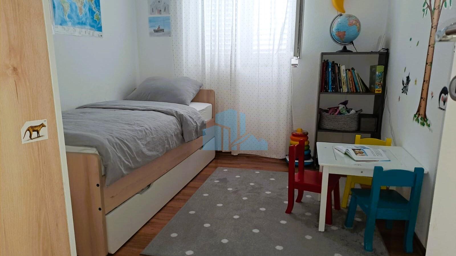 Stan i poslovni prostor 110m2, Baldekin, Šibenik
