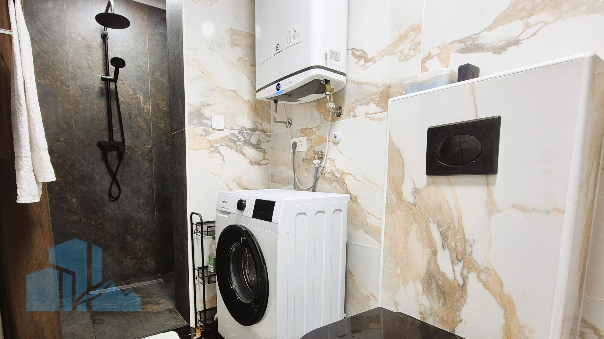 Renoviran stan 62m2 u Šibeniku, Križ