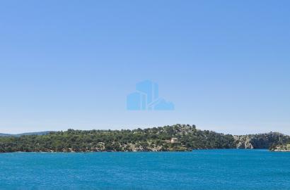 Šibenik – Grad - Jedinstveni renoviran i opremljen stan 75 m² u centru Šibenika