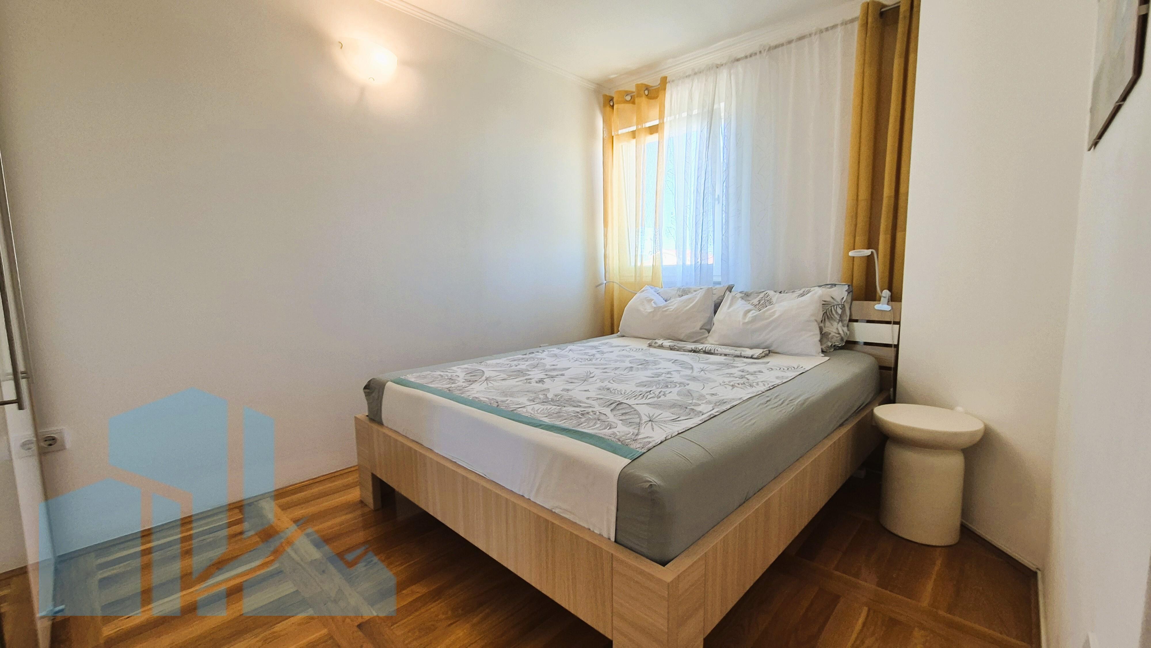 Stan: Žaborić, 50.00 m2 sa garažom